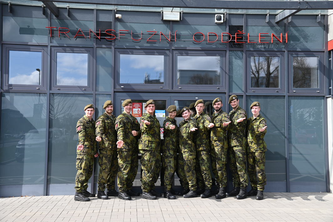 Dáváme ze sebe to nejcennější: studenti VLF zareagovali na nedostatek krve